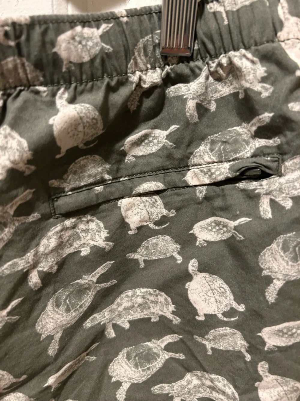 Club‎ Monaco Swim Shorts 4” Turtle Print , Small